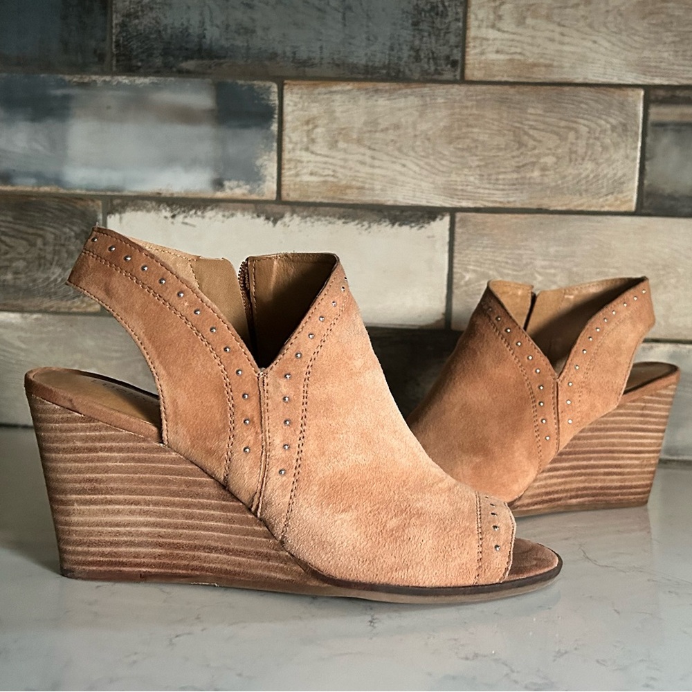 🍀 Lucky Brand Ulyssas Suede Leather Open Toe Wedge Studded Ankle Bootie Sandal - Picture 5 of 16